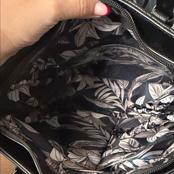 Lug Charter vegan leather  handbag crossbody with Patterned Strap - Picture 5 of 8